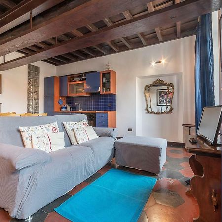 Colosseo & San Clemente Cozy Flat Rome Bagian luar foto
