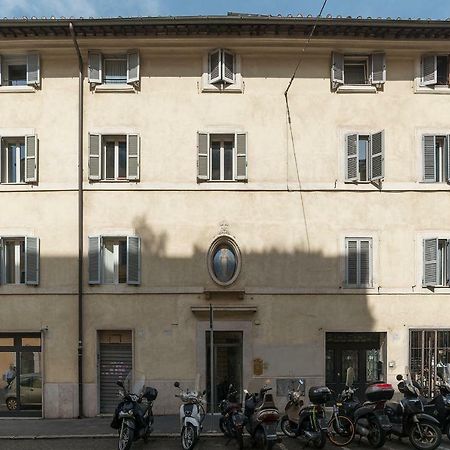 Colosseo & San Clemente Cozy Flat Rome Bagian luar foto