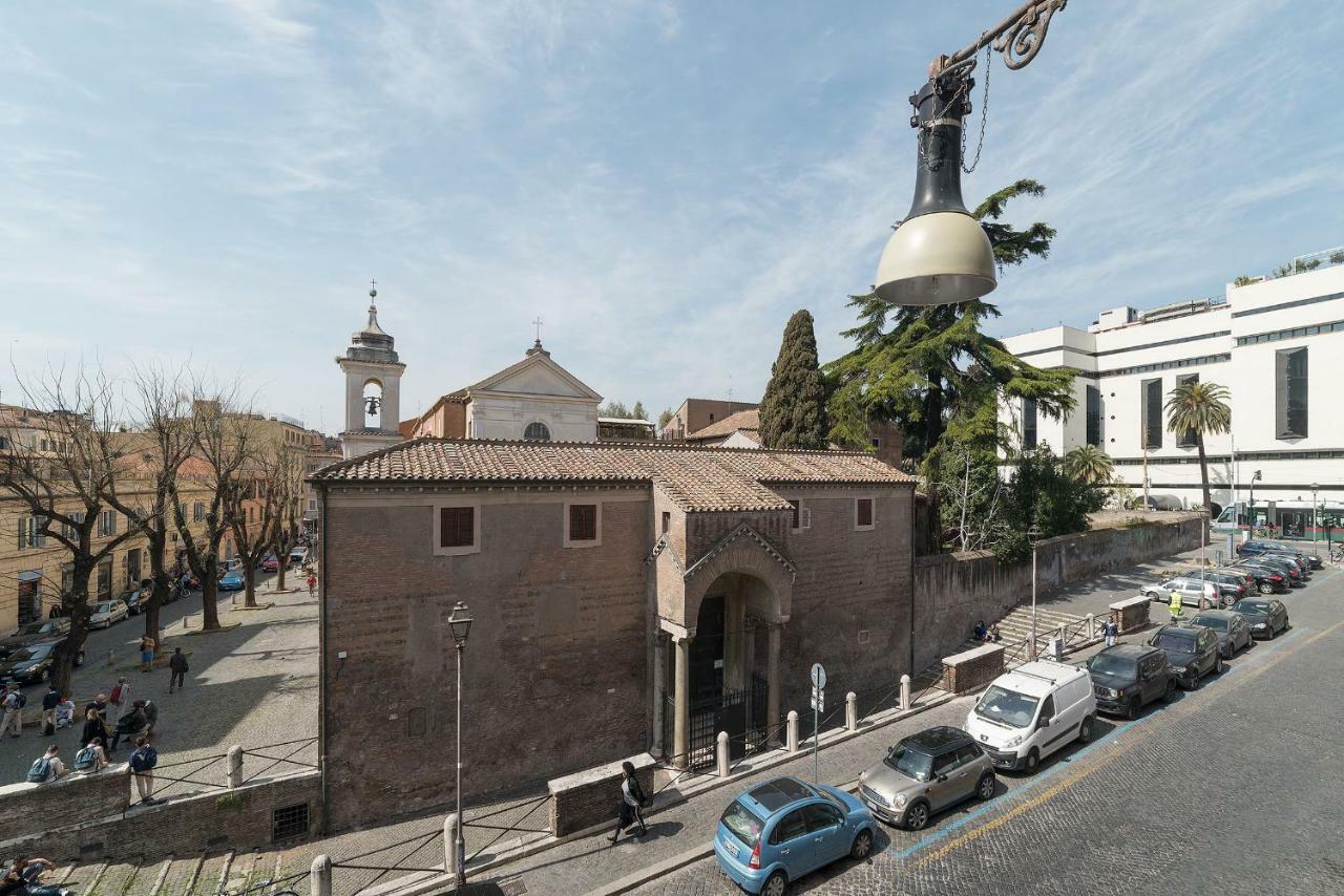 Colosseo & San Clemente Cozy Flat Rome Bagian luar foto