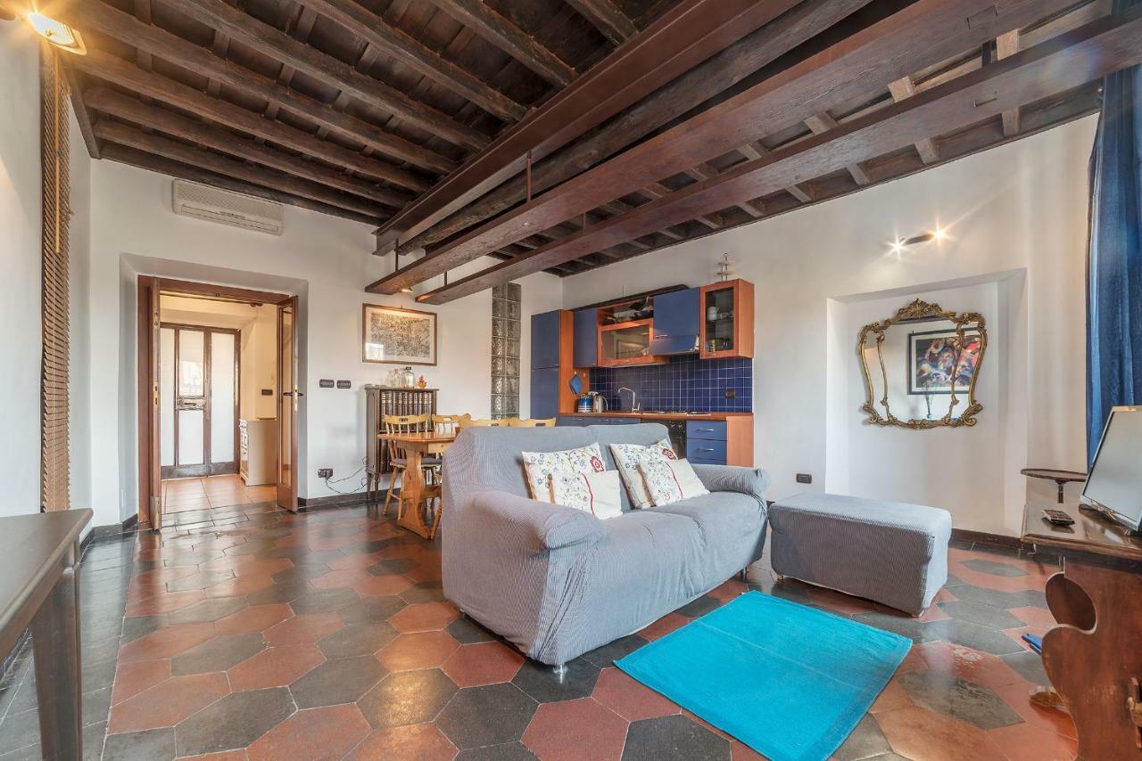 Colosseo & San Clemente Cozy Flat Rome Bagian luar foto